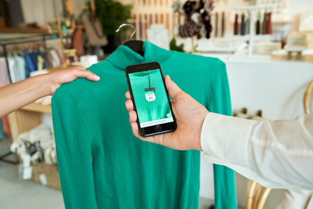 Inventix screen Scandit Retail Fashion iOS Endless Aisle Clean 1280